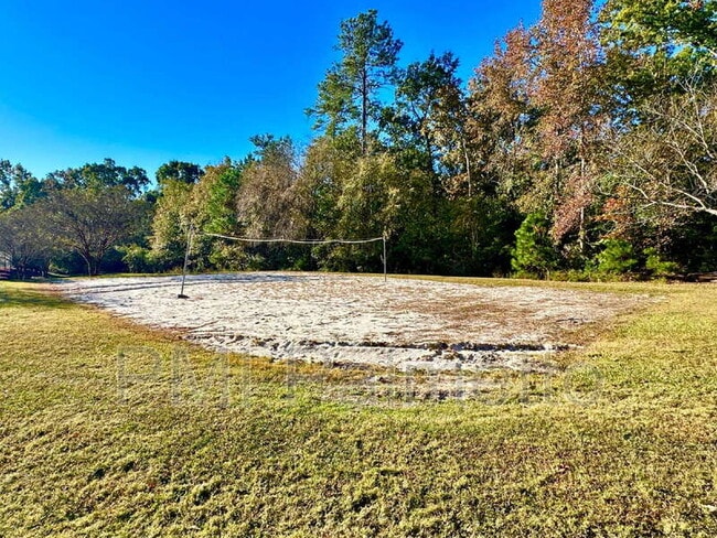 Building Photo - 120 Breezes Dr