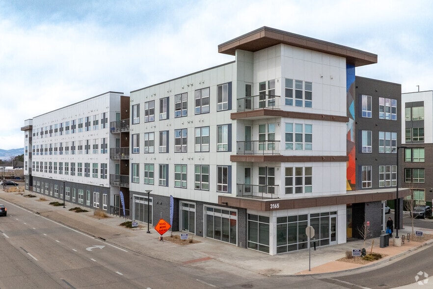 Alternate Building View - The Point Crossing