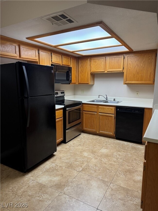 Building Photo - 304 S Buffalo Dr