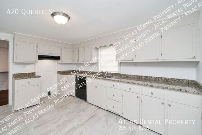 Building Photo - 420 Quebec St