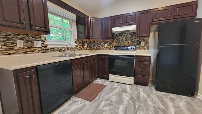 Building Photo - 6205 Serenity Ct