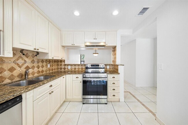 Building Photo - 15157 SW 95th St