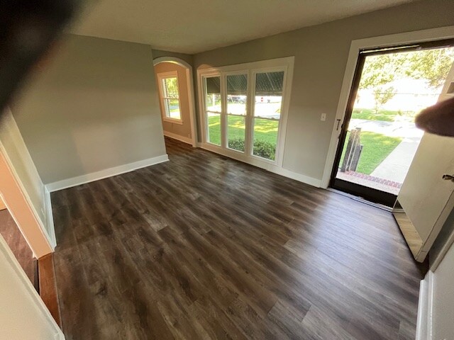 Building Photo - 1407 Bel Aire Dr