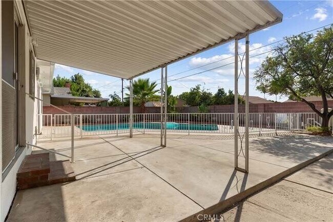 Building Photo - 10025 Burnet Ave