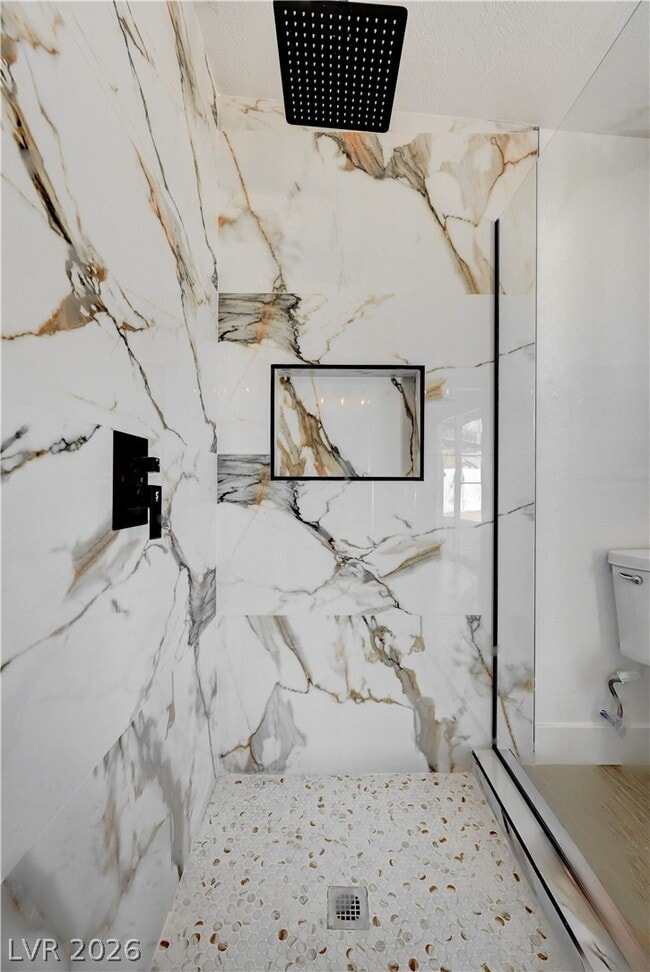 Building Photo - 1799 Valley Dr