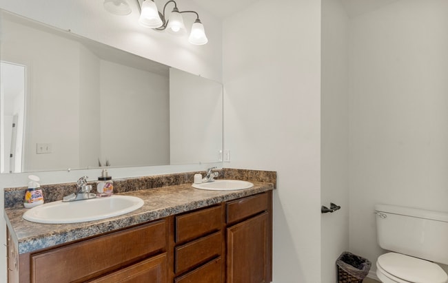 Building Photo - Glenpool 4 Bed 2 Bath with Open and Split ...