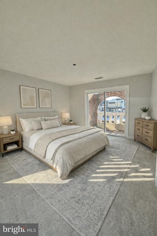 Building Photo - 115 S Lee St