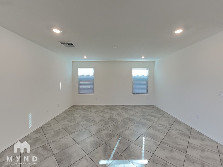 Building Photo - 7829 S New Strike Way