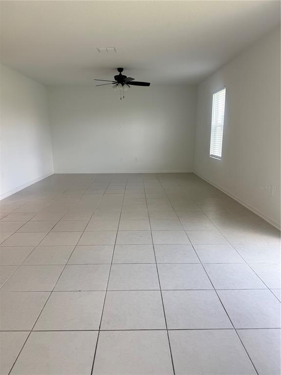 Building Photo - 2434 McKinley Dr