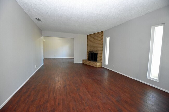 Building Photo - 5902-5902 Bourbon Dr
