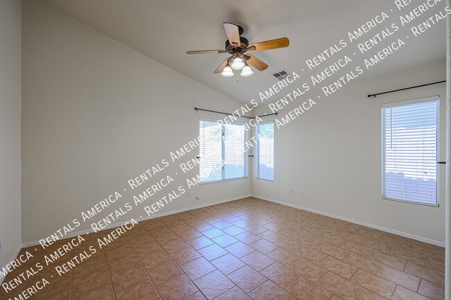 Building Photo - 1218 W Rose Marie Ln