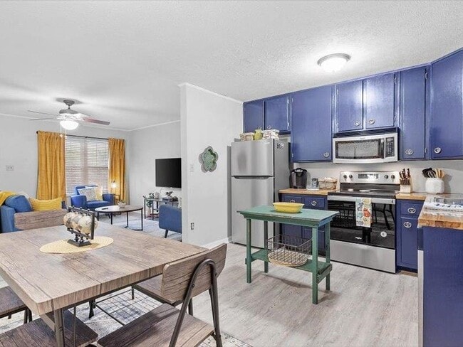 Building Photo - 1835 Portland Ave