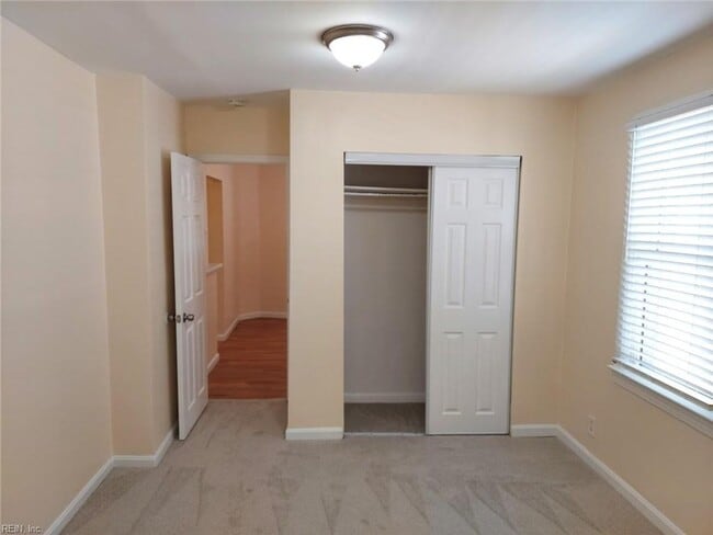 Building Photo - 3 BR 2 BA House