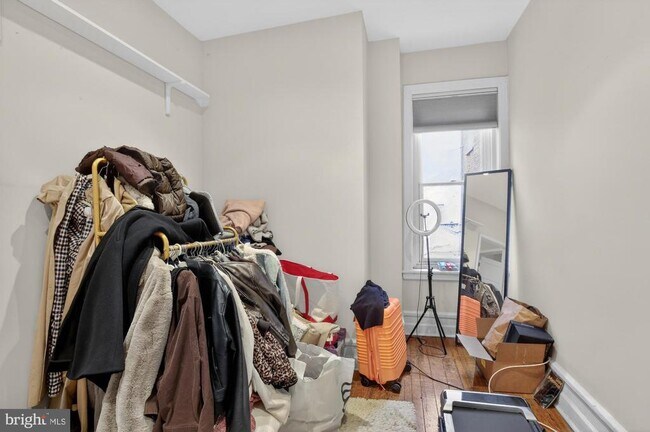 Building Photo - 2322 Poplar St