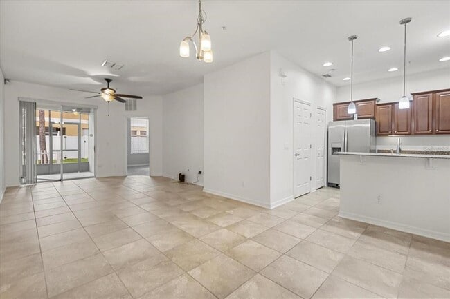 Building Photo - 14235 Desert Haven St