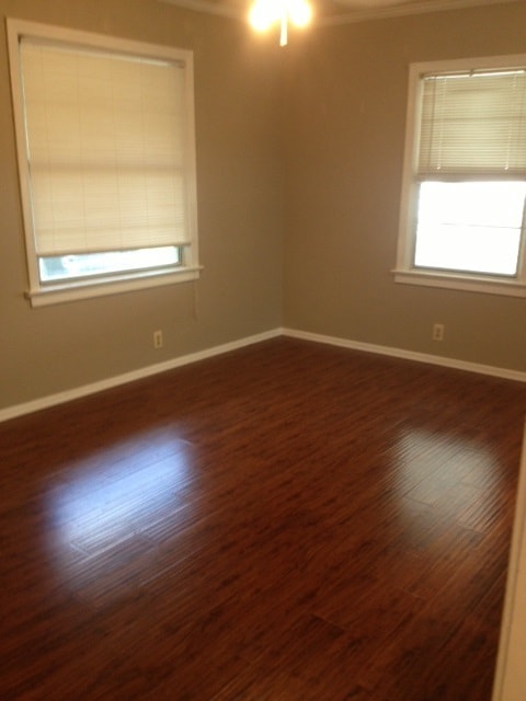 Building Photo - 207 Clara St