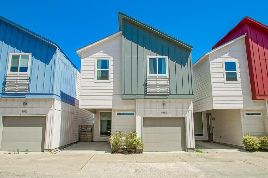 Building Photo - 9855 Red Stick Crossing Ave