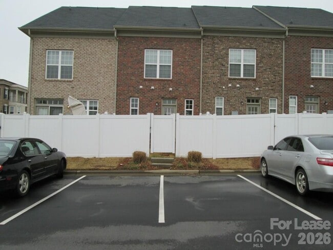 Building Photo - 9537 Longstone Ln