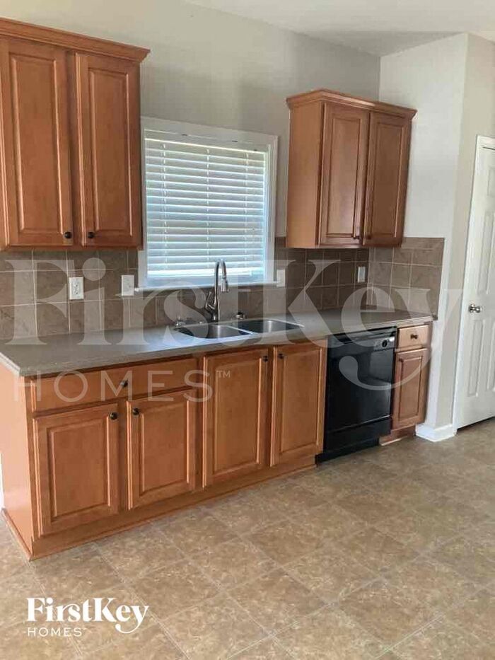 Building Photo - 7286 Basalt Dr
