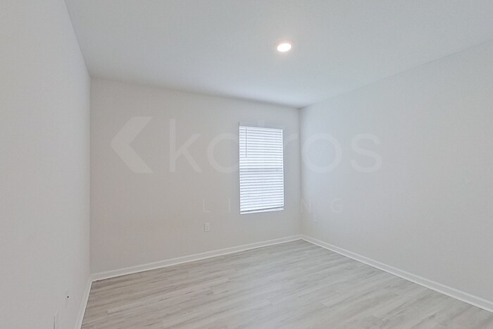 Building Photo - 127 Swallowtail Ln