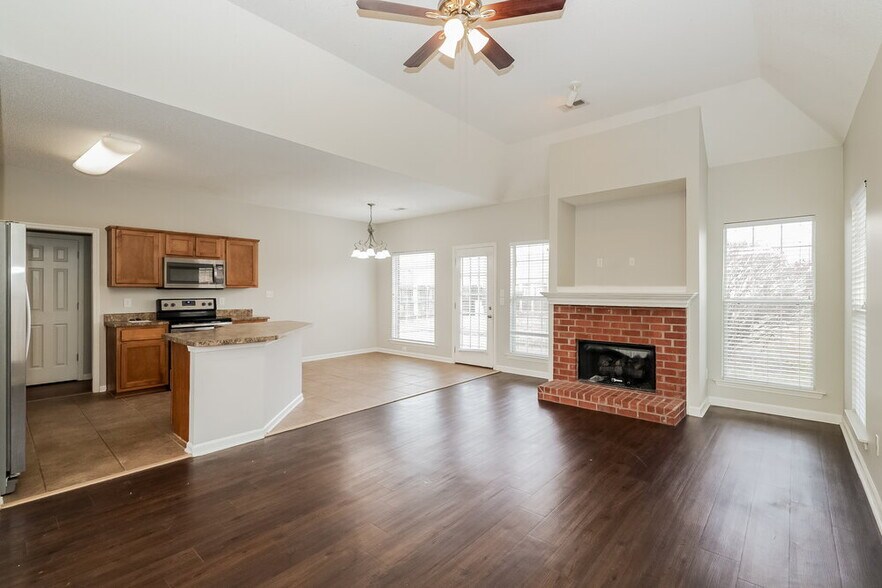 Building Photo - 11626 Evening Ridge Dr