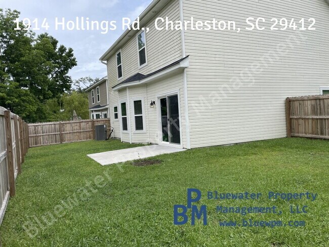 Building Photo - Charming Charleston Retreat: 3-Bed Oasis with Granite Touches & Gleaming Hardwood