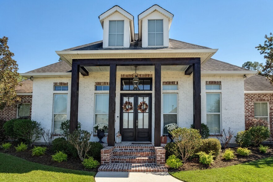 Building Photo - 306 Palermo Dr