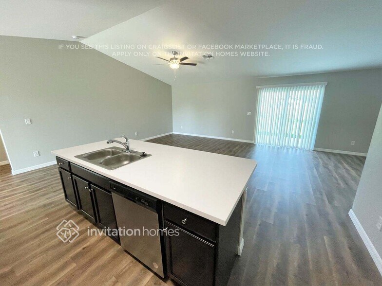 Building Photo - 16103 Alcira Cir