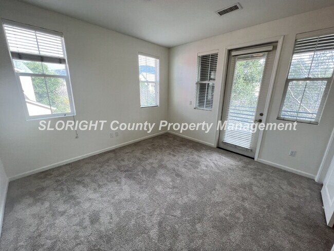 Building Photo - LEASE PENDING - SLO Apartment - 1 Bed / 1 Bath
