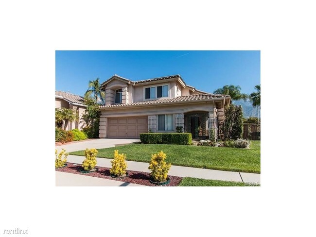 Building Photo - 9878 Via Esperanza