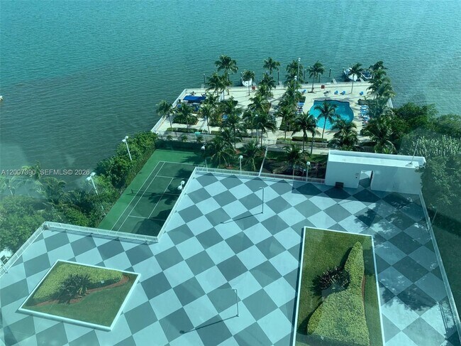 Building Photo - 2101 Brickell Ave