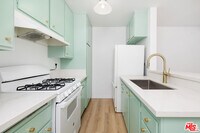 Building Photo - 114 S Gramercy Pl