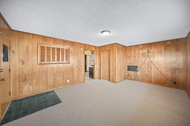 Building Photo - 1565 Garywood Ave