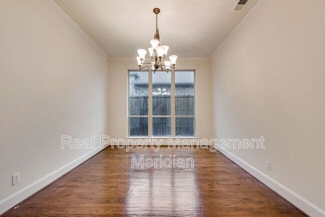 Building Photo - 14900 Foxbriar Ln