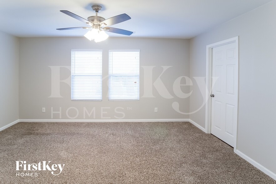 Building Photo - 283 Cameron St