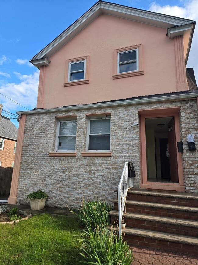 Primary Photo - 18014 144th Ave