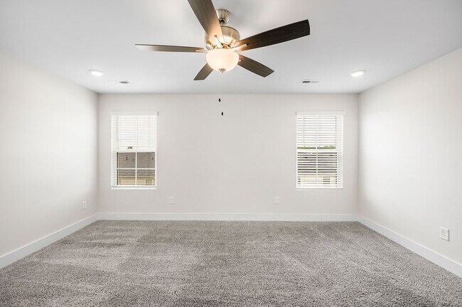 Building Photo - 115 Ted Dr