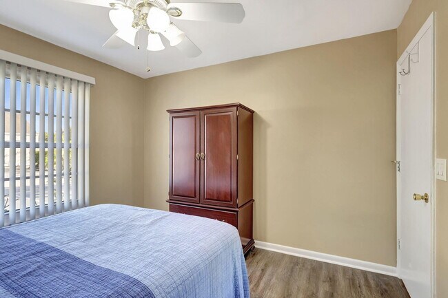 Building Photo - 602 Lakewood Dr