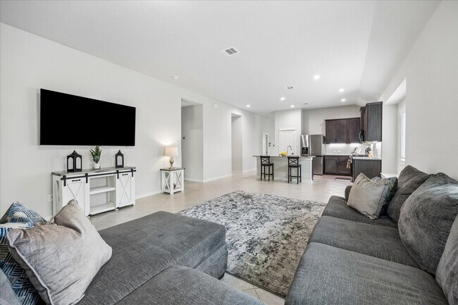 Building Photo - 23601 Zinfandel Dr