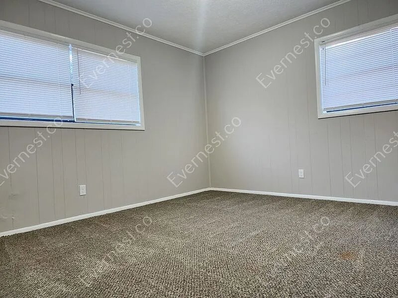 Building Photo - 9121 Morris Dr SW