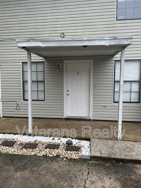 Building Photo - 111 Via Don Ray Rd