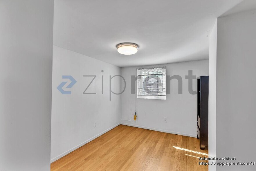 Building Photo - 1055 48th St