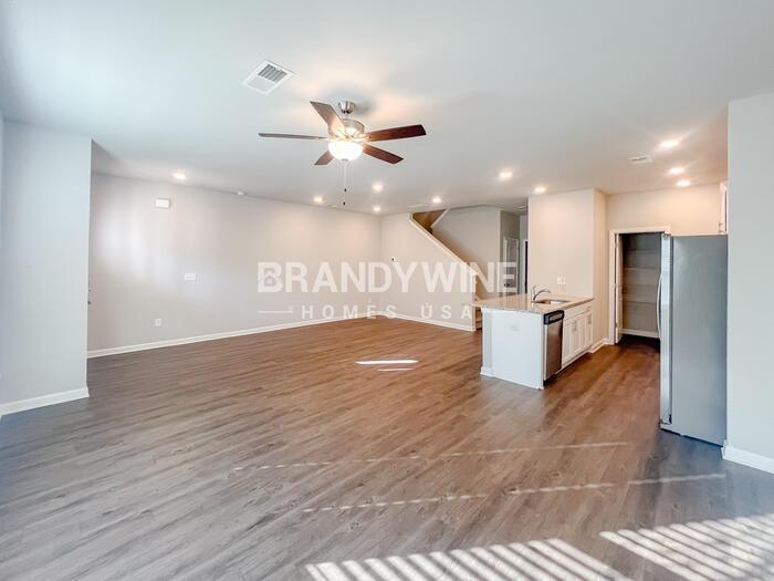 Building Photo - 111 Windflower Wy