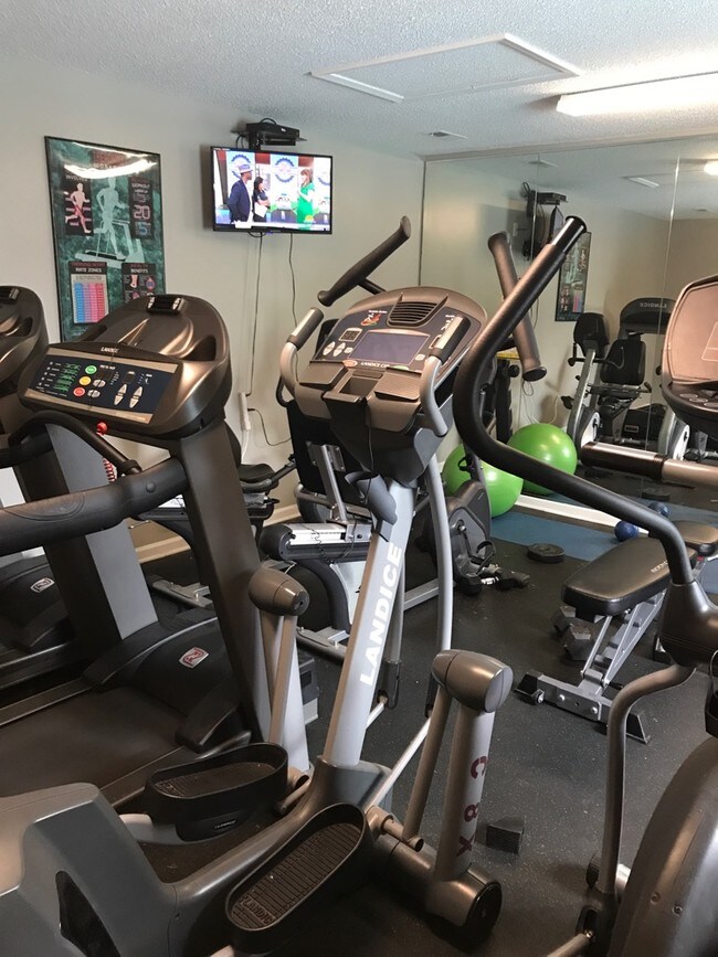 Meadowbrook at Kings Grant Fayetteville, NC Apartment Finder