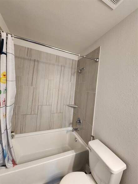 Building Photo - 10603 Whitejacket