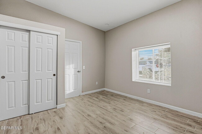 Building Photo - 9207 Santa Rosalia Ct