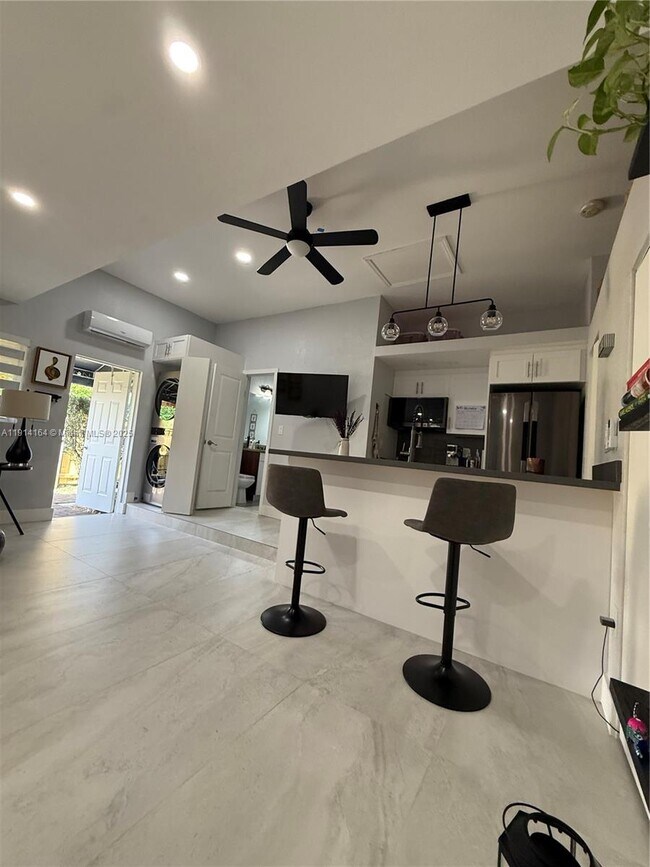 Building Photo - 15241 SW 161 Terrace