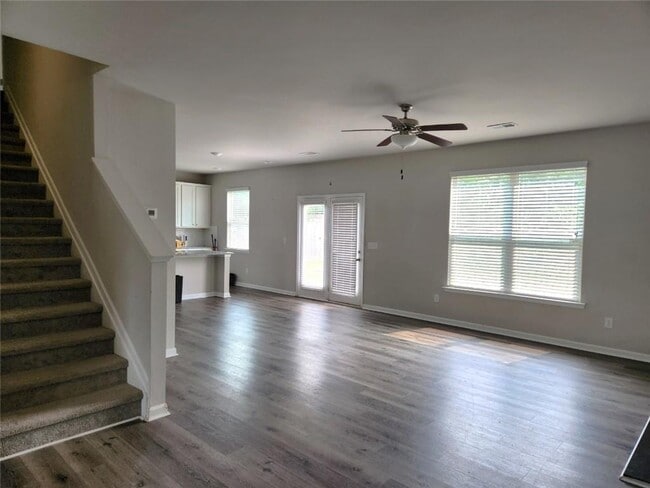 Building Photo - 101 McGinnis Cir