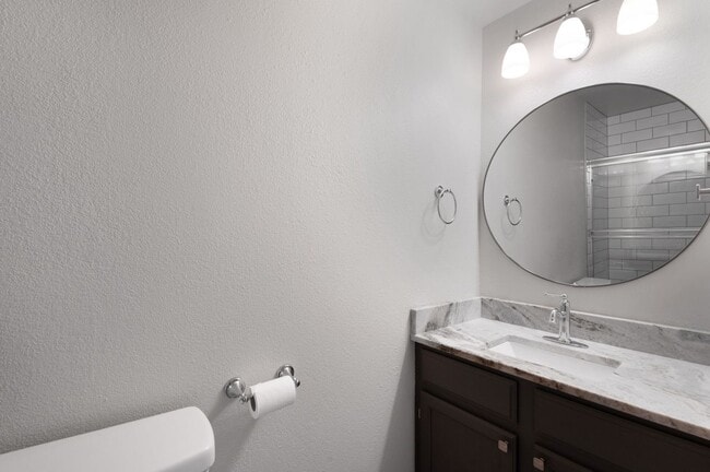 Building Photo - remodeled Monument town home