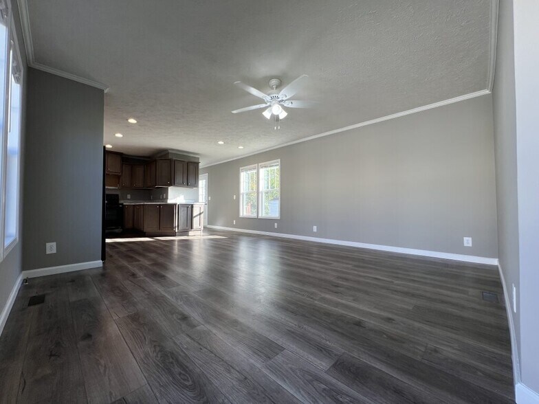 Building Photo - 273 Jordanshire Cir